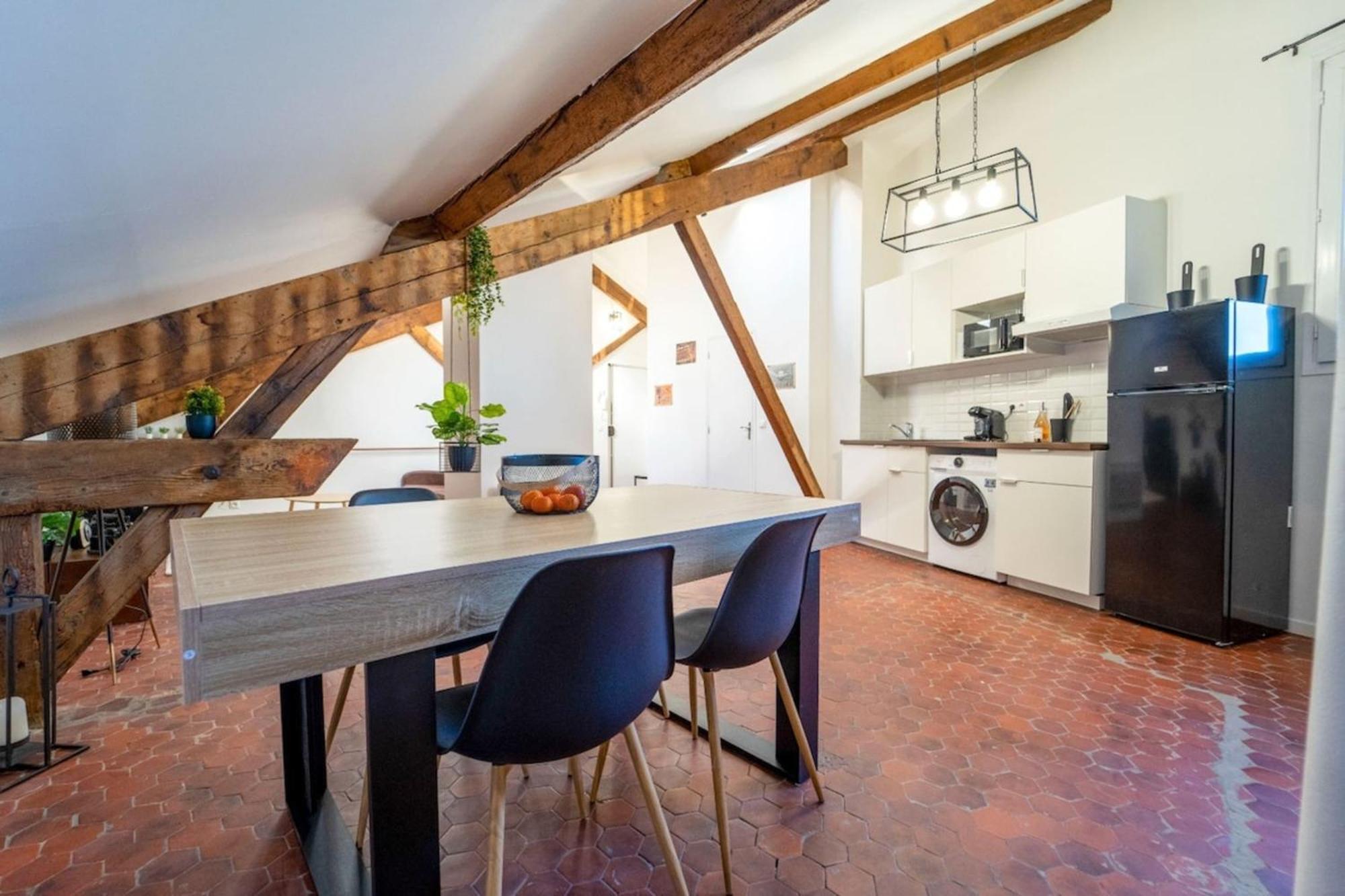 Apartmán Authentique Studio Hypercentre - Clim - Wifi Nîmes Exteriér fotografie